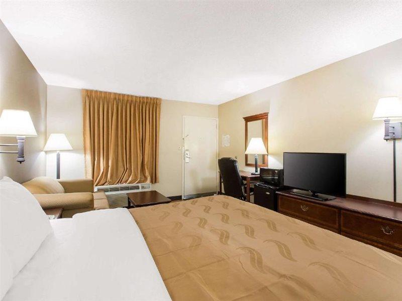 Quality Inn Mount Airy Mayberry Exterior foto
