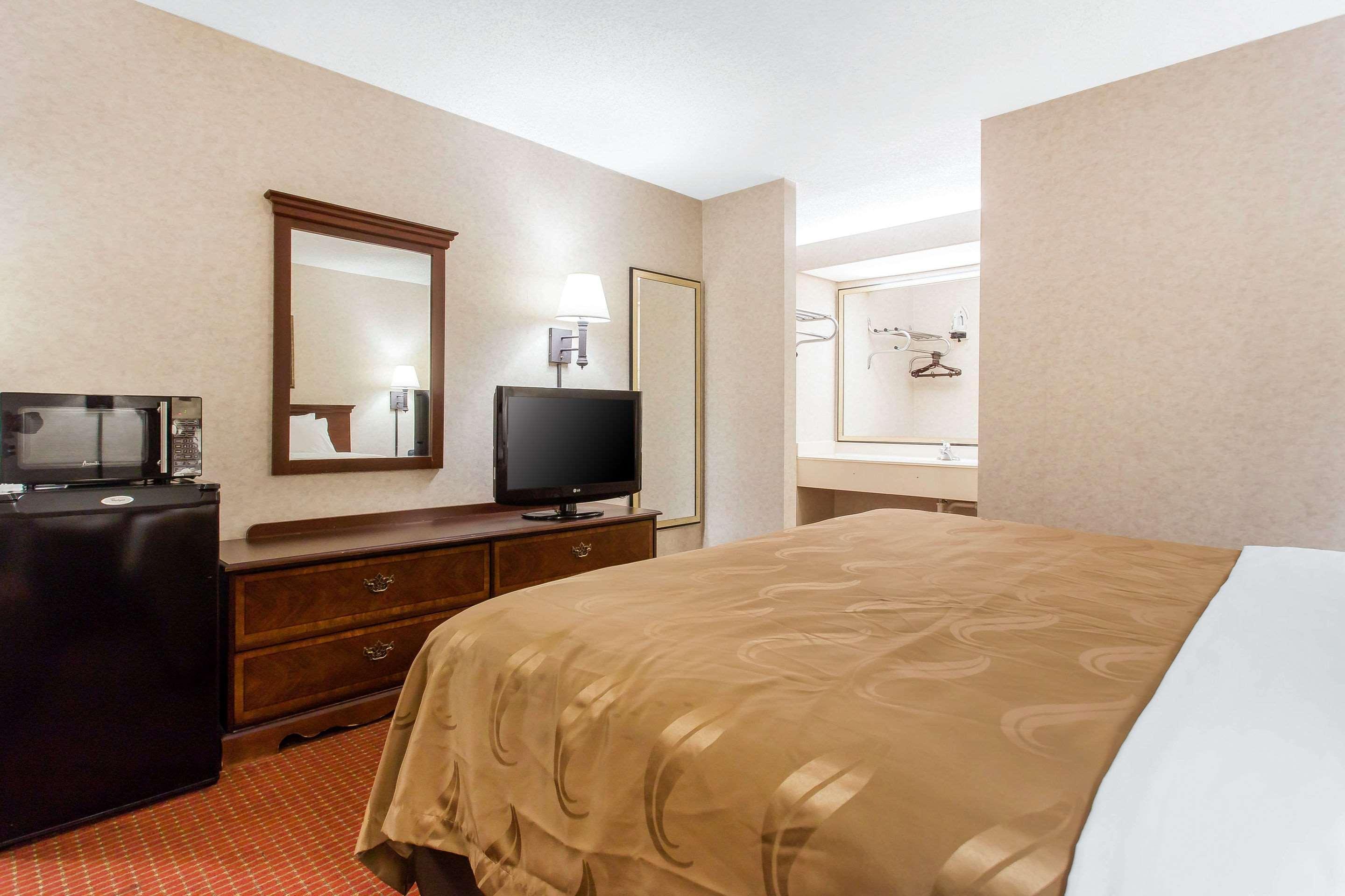 Quality Inn Mount Airy Mayberry Exterior foto