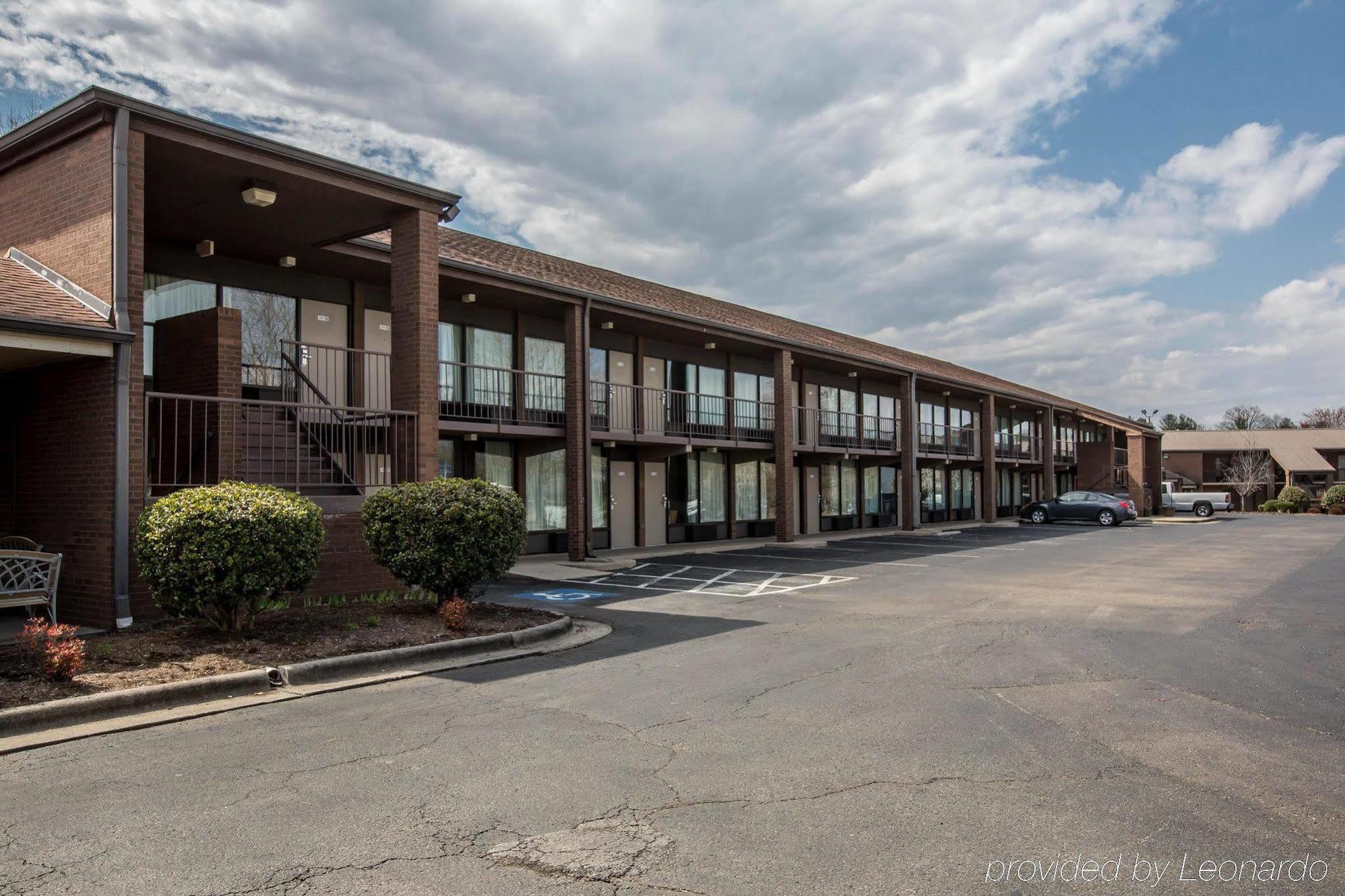 Quality Inn Mount Airy Mayberry Exterior foto