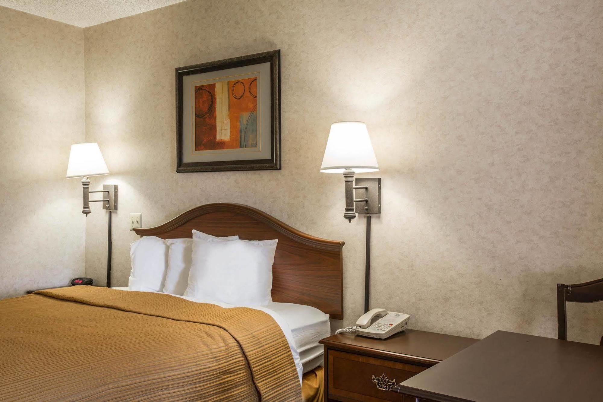 Quality Inn Mount Airy Mayberry Exterior foto